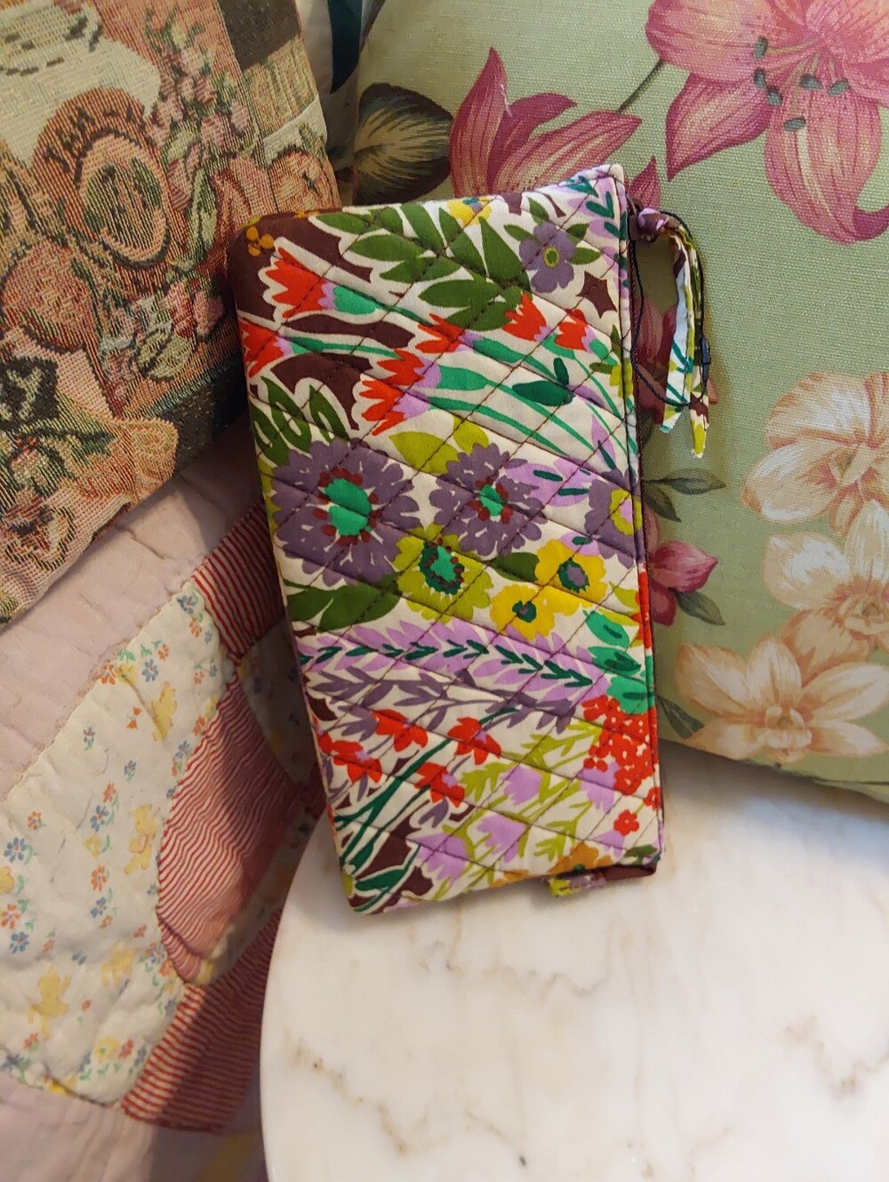 NWOT Vera Bradley Evening Garden Clutch, 2024 Quilted Cotton Purse - Picture 7 of 9